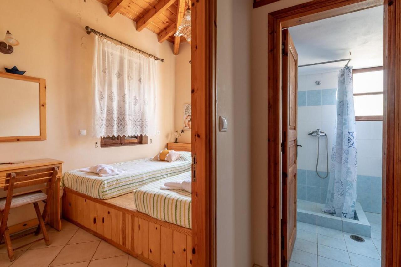 Villa Leleka Chalki Town Exteriér fotografie